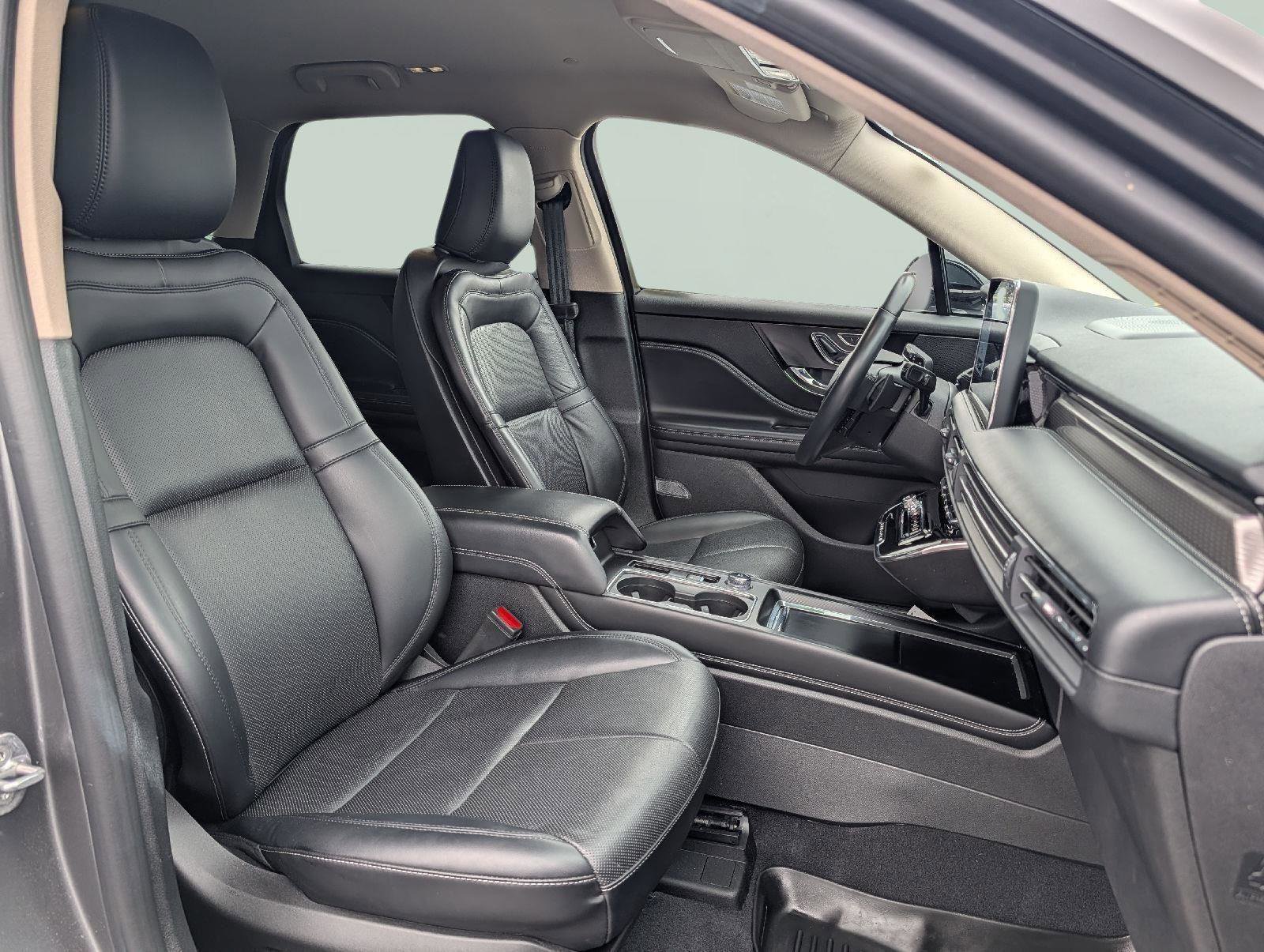Used 2023 Lincoln Corsair Reserve image 19