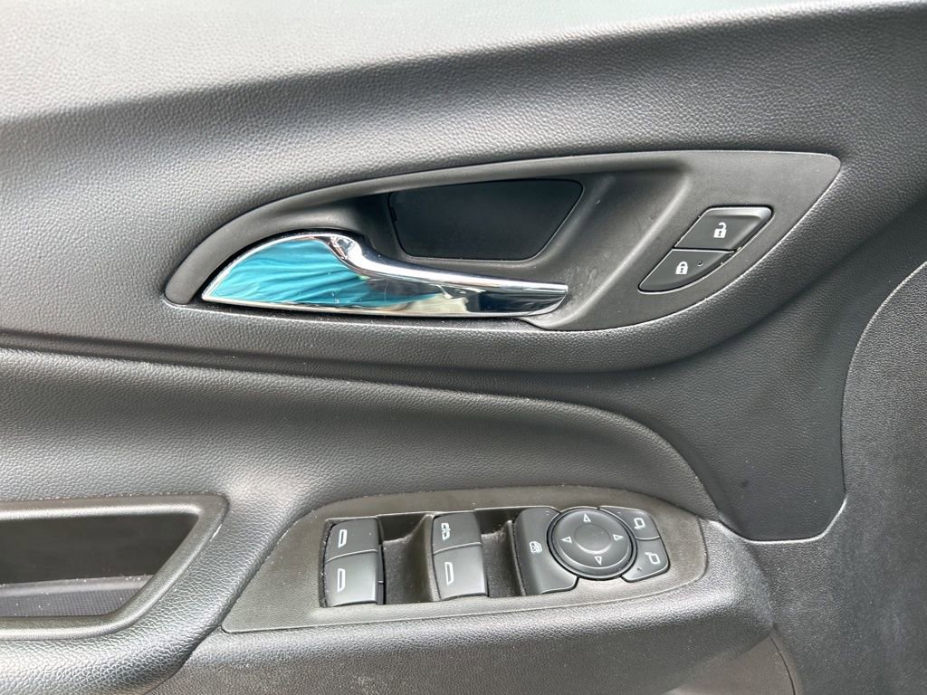Used 2023 Chevrolet Equinox LT image 12