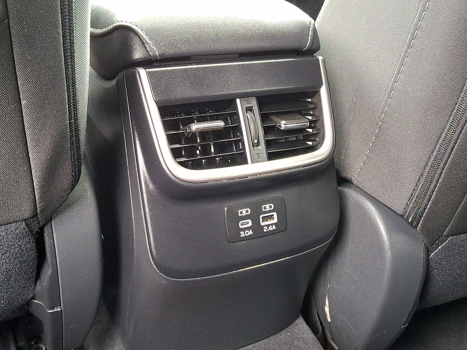 Certified 2025 Subaru Outback Premium image 11