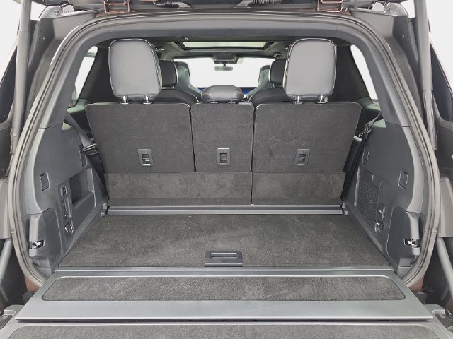 New 2027 Lincoln Navigator Black Label AWD/4WD image 32