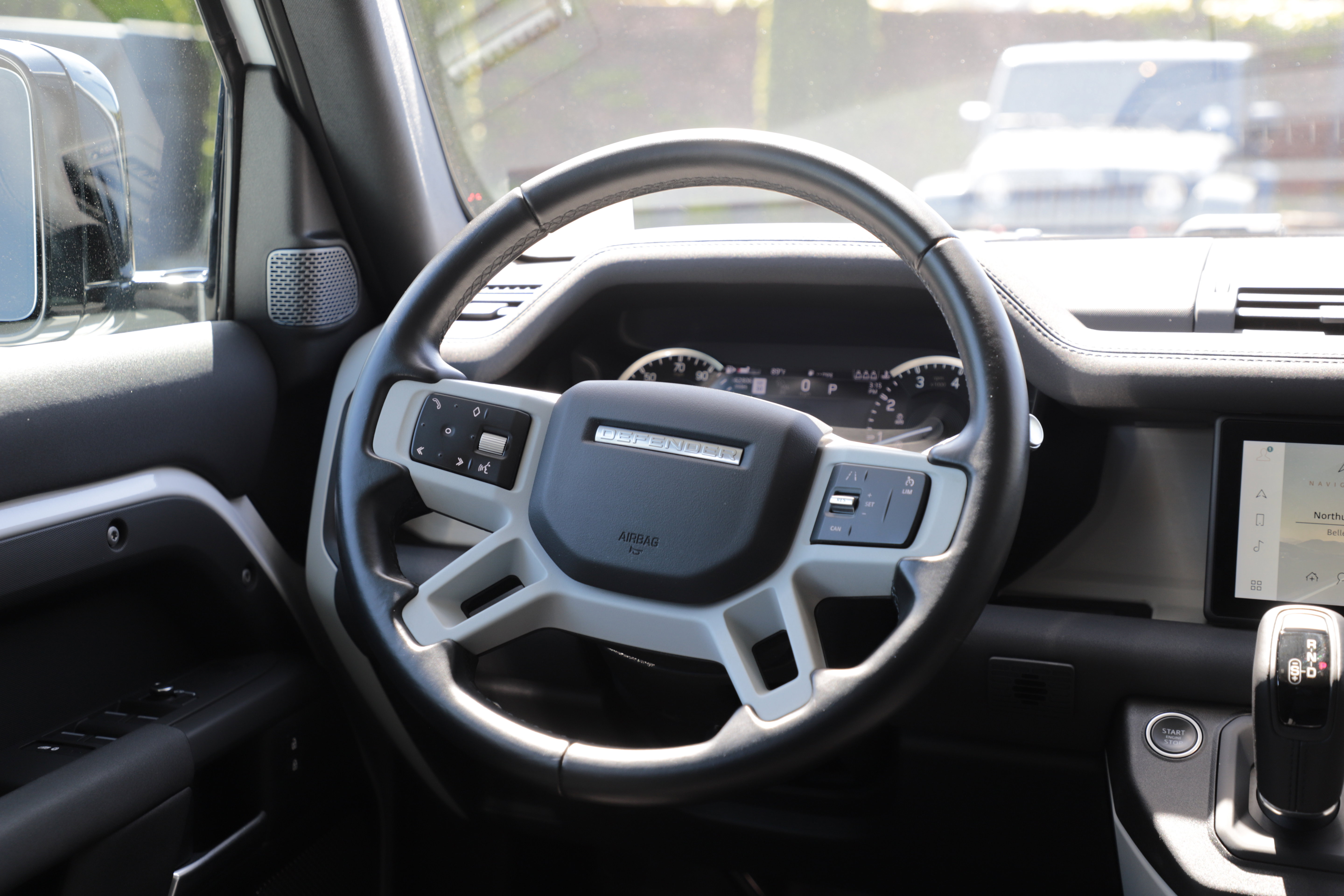 Used 2022 Land Rover Defender 110 AWD/4WD image 19