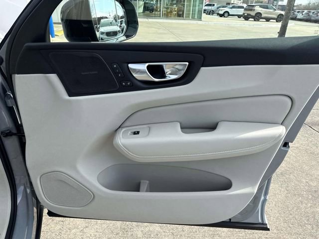 New 2026 Volvo XC60 B5 Ultra w/ Protection Package Premier image 17