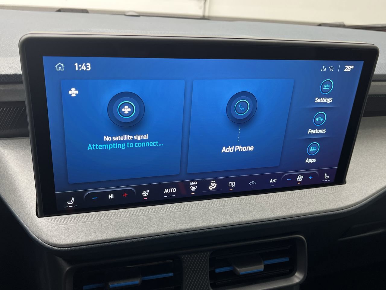 New 2025 Ford Maverick XLT w/ XLT Luxury Package AWD/4WD image 17
