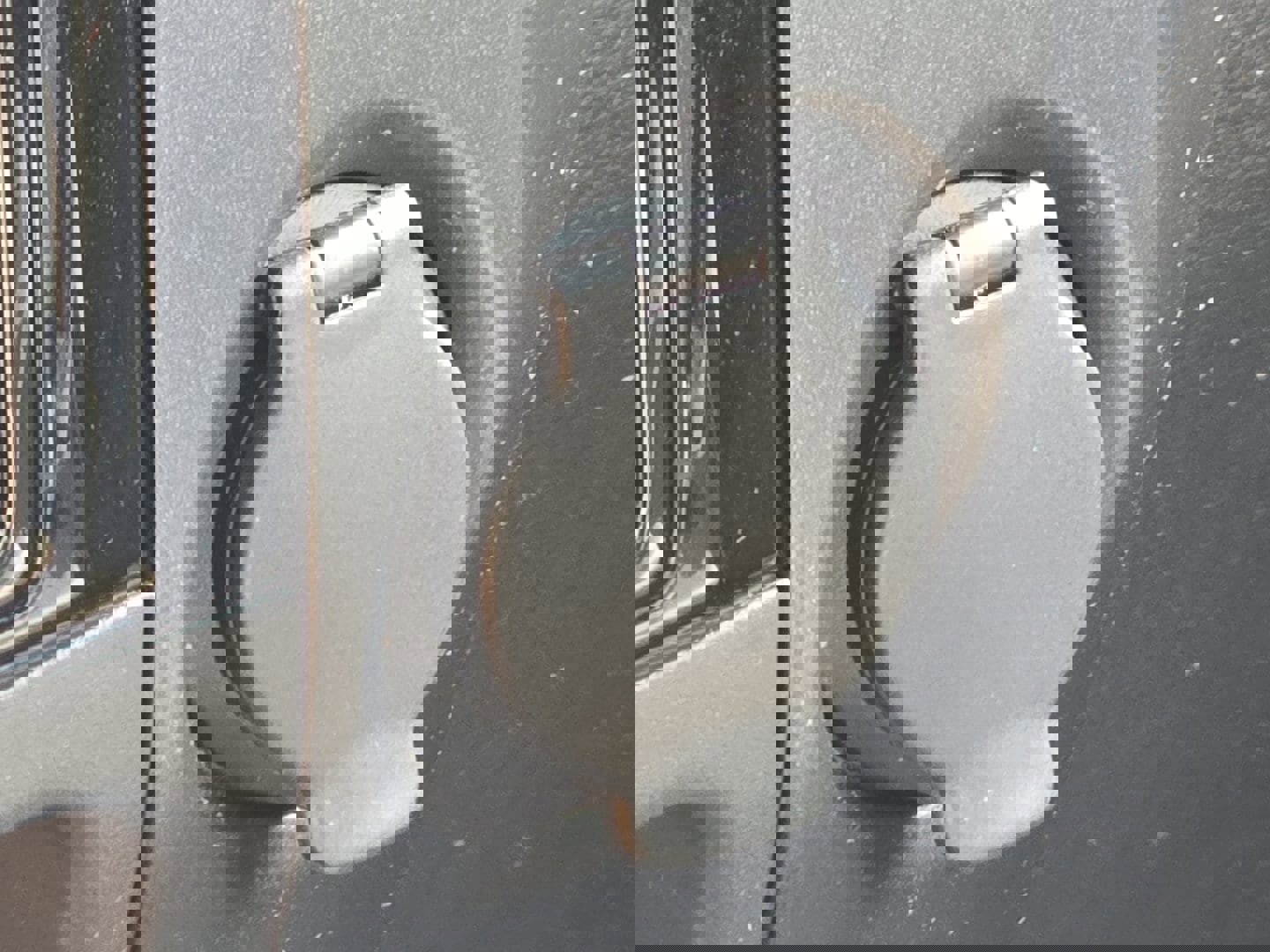 Used 2023 Nissan Titan PRO-4X w/ Pro-4x Convenience Package AWD/4WD image 11