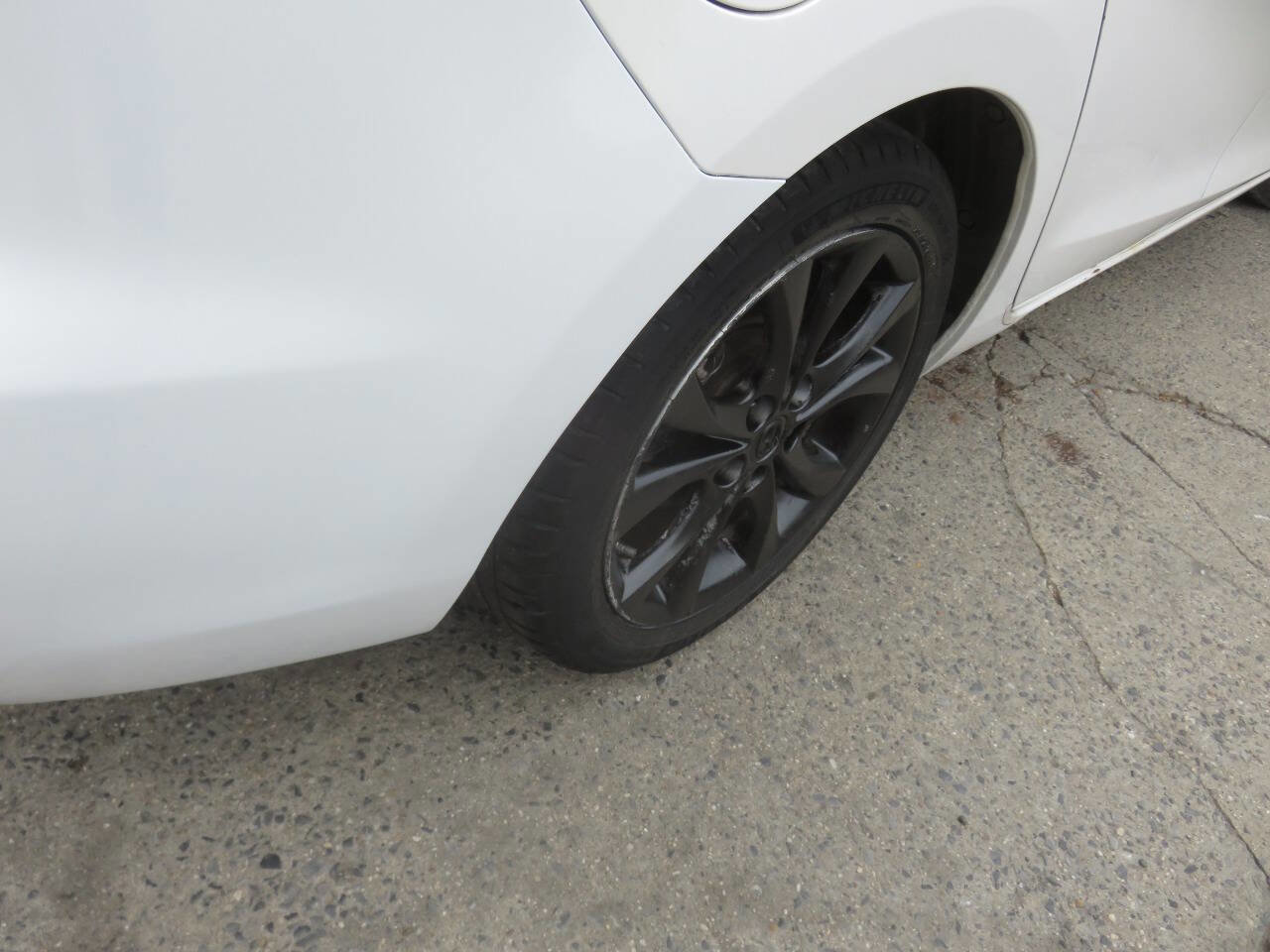 Used 2011 MAZDA MAZDA3 s Sport w/ Tech Pkg FWD image 30