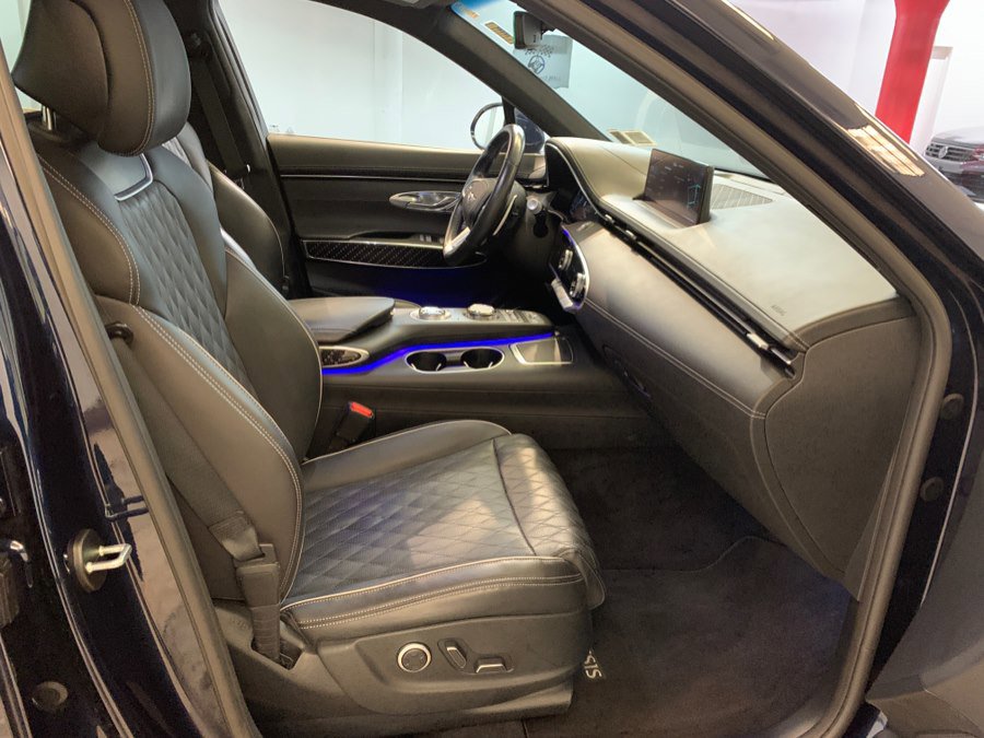 Used 2023 Genesis GV70 3.5T Sport w/ Sport Prestige Package image 63