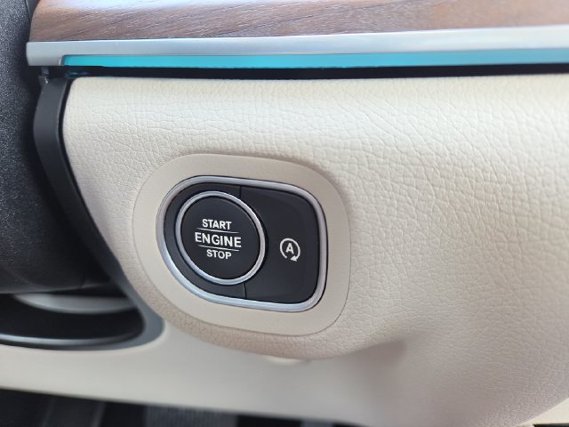 Used 2021 Mercedes-Benz GLE 350 4MATIC image 10