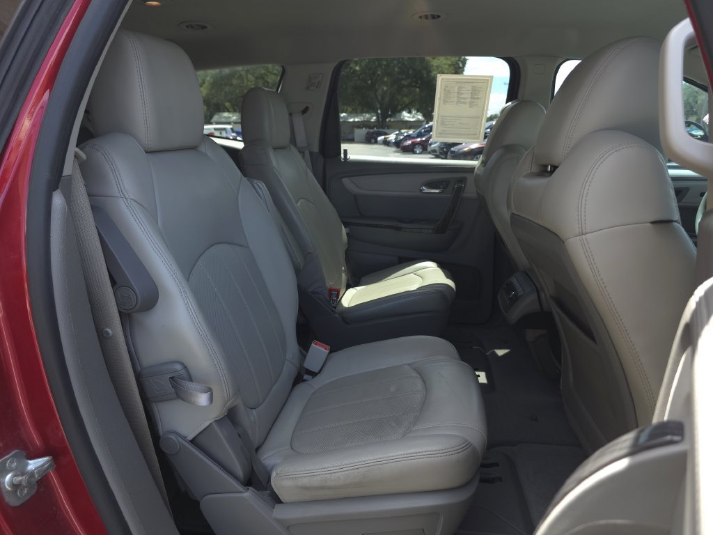 Used 2014 Chevrolet Traverse LTZ FWD image 14