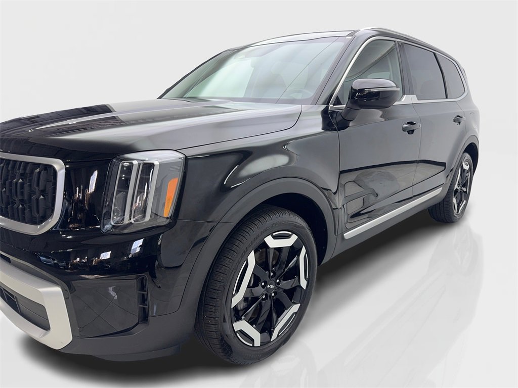 Used 2025 Kia Telluride EX w/ EX Captain's Chair Package image 11