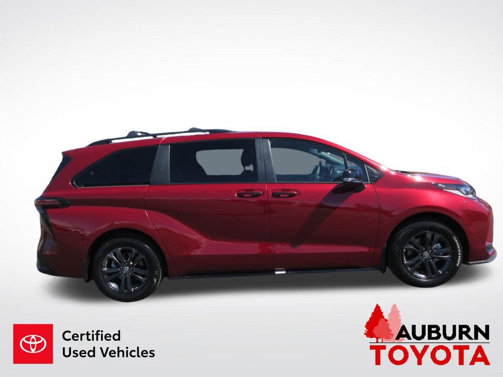 Certified 2025 Toyota Sienna XSE w/ XSE Premium Package image 9