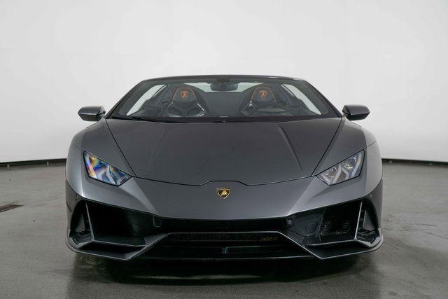 Used 2024 Lamborghini Huracan EVO image 3