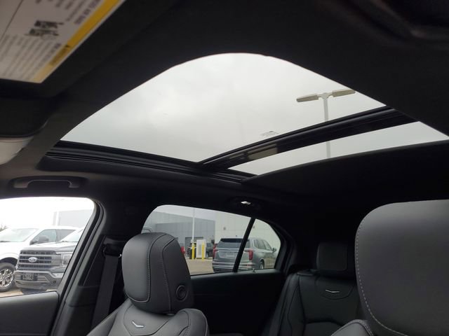 Certified 2023 Cadillac XT4 Premium Luxury image 6