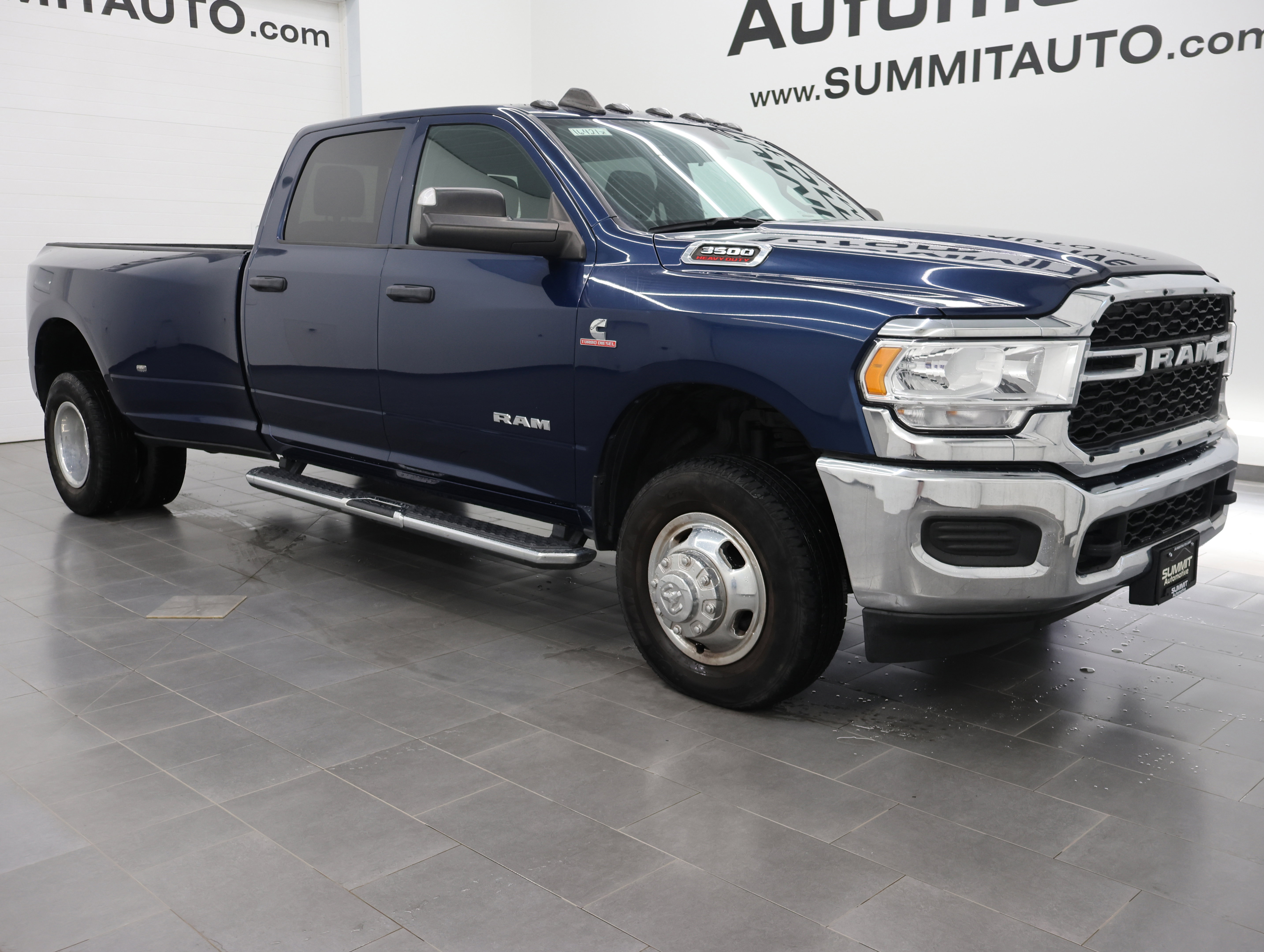Used 2022 RAM 3500 Tradesman AWD/4WD image 2