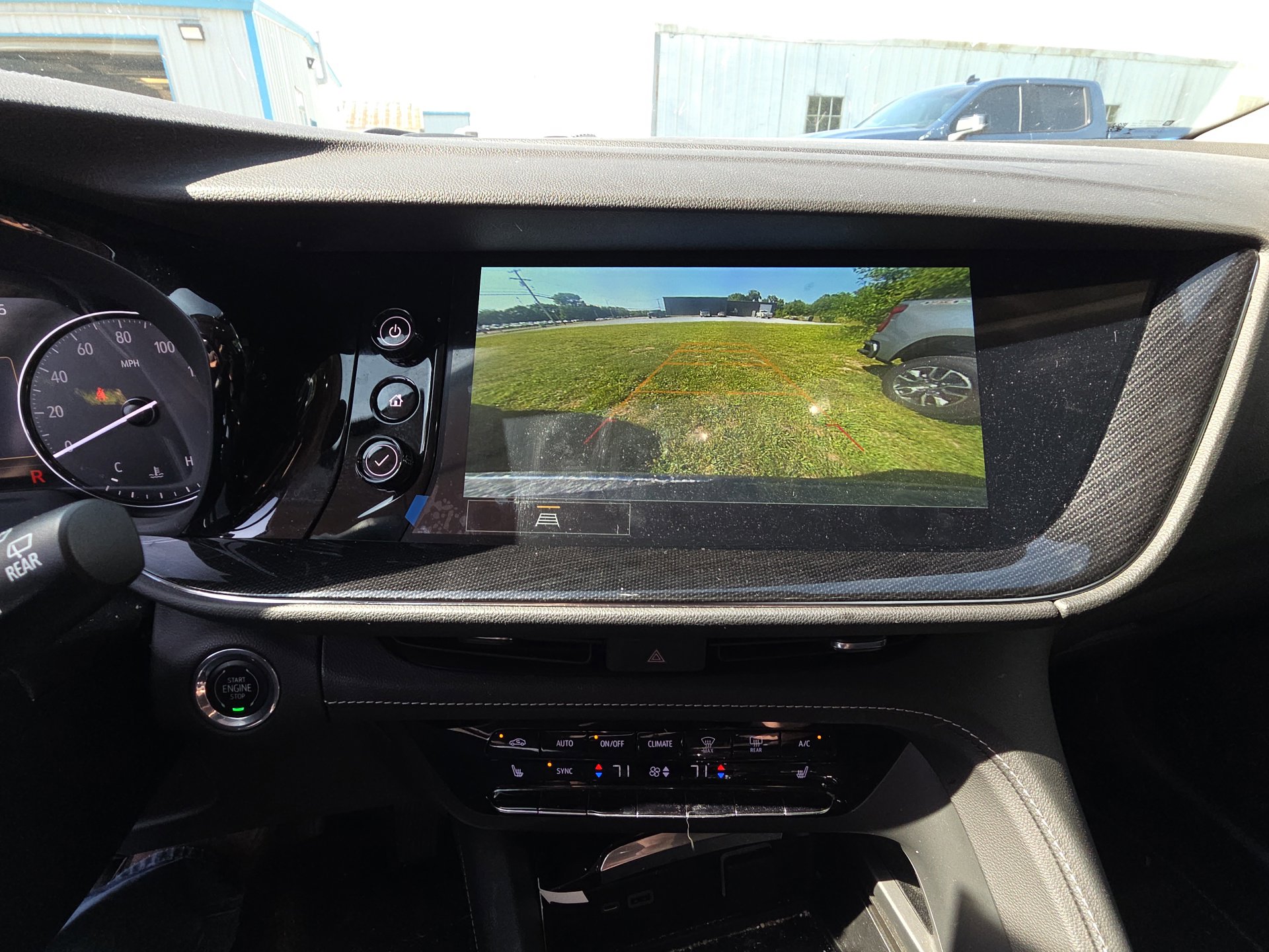 Used 2023 Buick Envision Essence FWD image 11