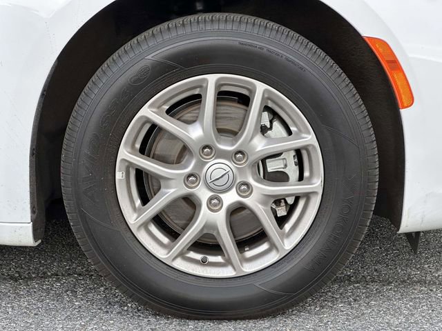 Used 2025 Chrysler Pacifica Select FWD image 8