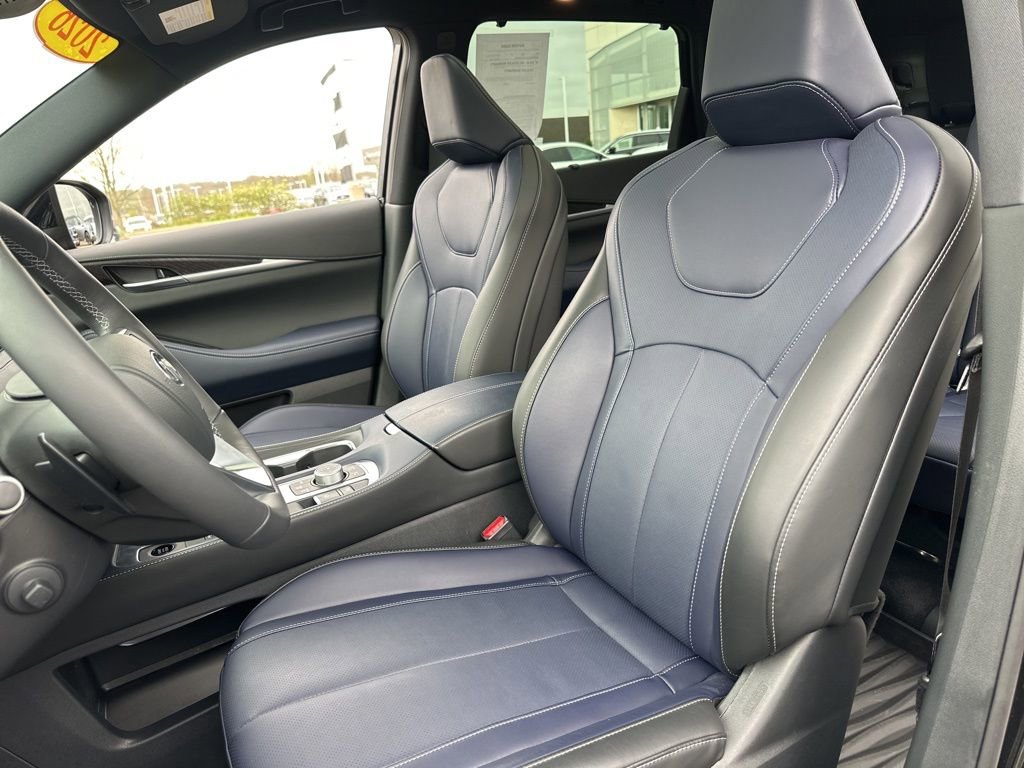 Certified 2026 INFINITI QX60 Sport w/ Dark Cargo Package AWD/4WD image 51