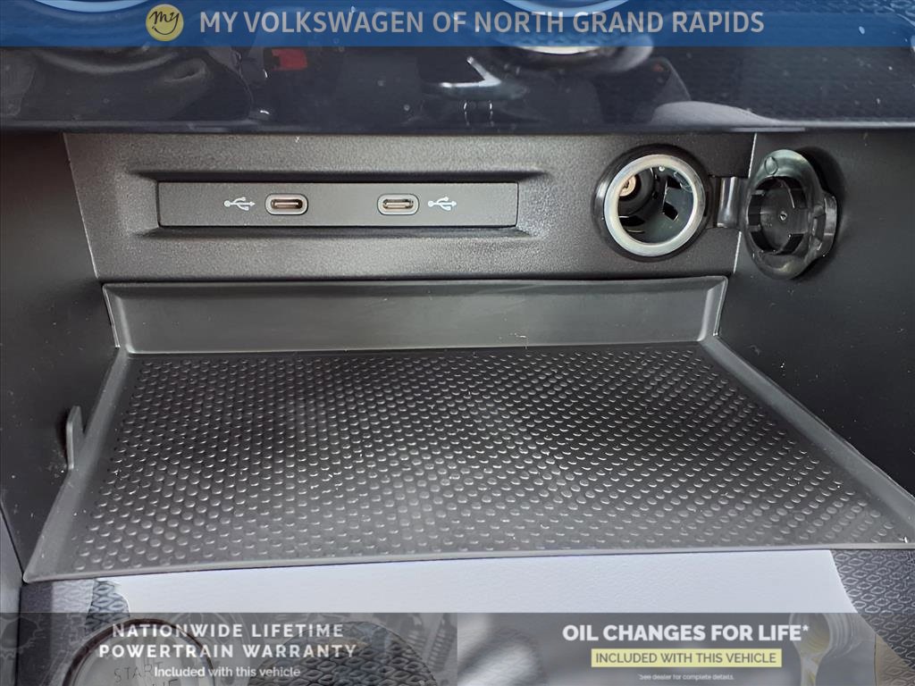 New 2025 Volkswagen Taos S image 25
