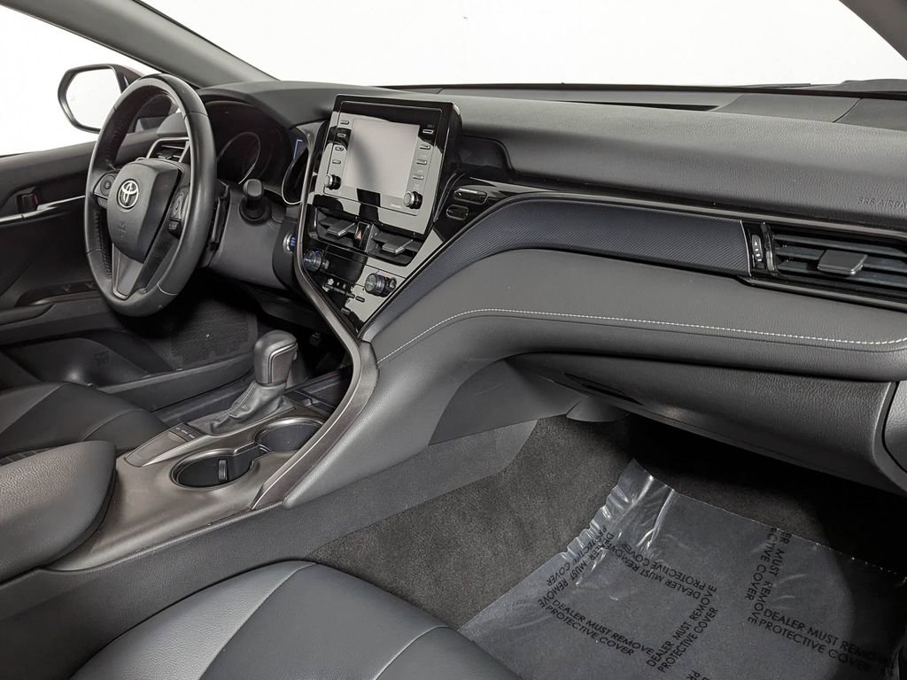 Used 2022 Toyota Camry SE image 22