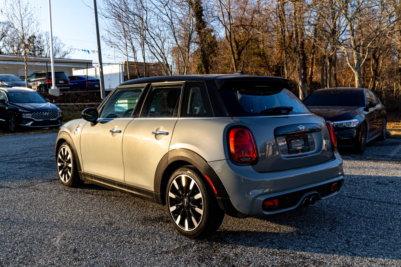 Used 2019 MINI Cooper S w/ Premium Package image 4