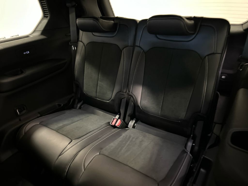 New 2026 Jeep Grand Cherokee L 4WD image 35