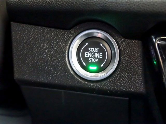 Certified 2024 Chevrolet Traverse RS image 22