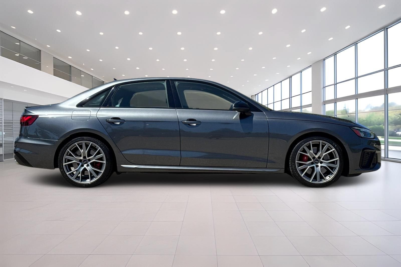 Used 2021 Audi S4 Premium Plus w/ Premium Plus Package AWD/4WD image 3