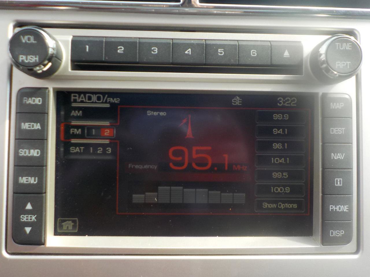 Used 2010 Lincoln MKX AWD image 17