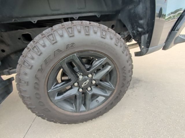 Used 2021 Chevrolet Silverado 1500 Custom Trail Boss AWD/4WD image 18