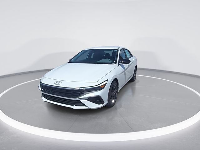 New 2026 Hyundai Elantra Sport FWD video 4