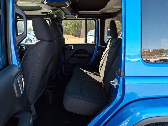 Used 2023 Jeep Wrangler Sahara w/ Cold Weather Group image 10