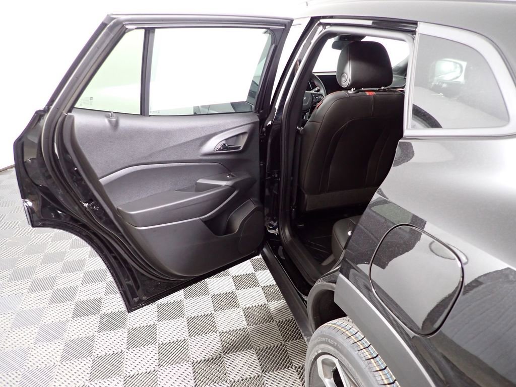 New 2026 Chevrolet Trax RS image 25