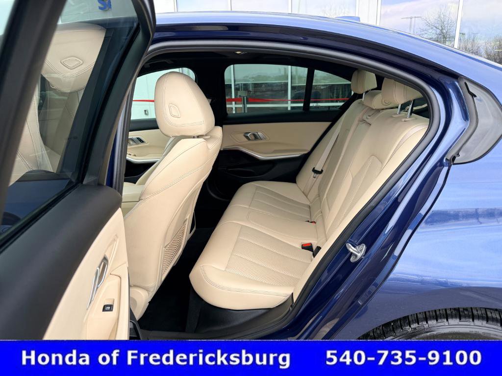 Used 2022 BMW 330i Sedan w/ Driving Assistance Package image 21