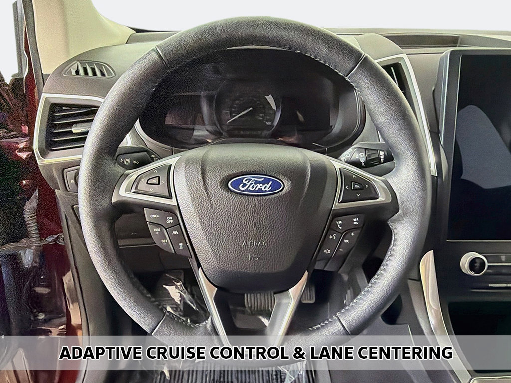 Used 2023 Ford Edge Titanium AWD/4WD image 6