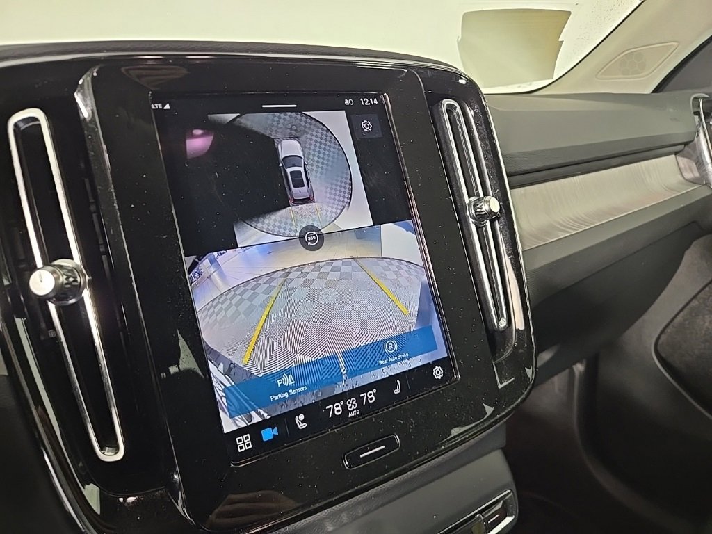 Certified 2024 Volvo XC40 B5 Plus w/ Protection Package Premier image 31