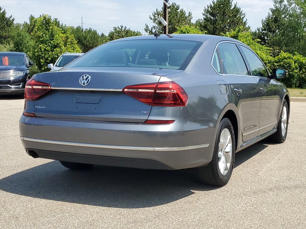 Used 2017 Volkswagen Passat 1.8T S FWD image 4