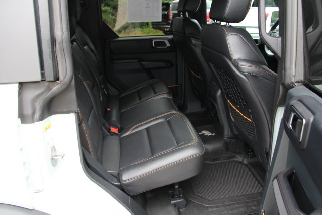 Used 2024 Ford Bronco Badlands AWD/4WD image 38