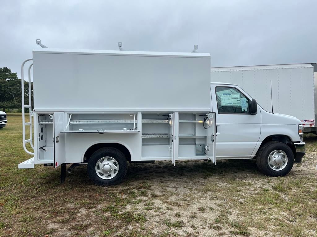 New 2026 Ford E-350 and Econoline 350 Super Duty w/ Power Equipment Group image 4