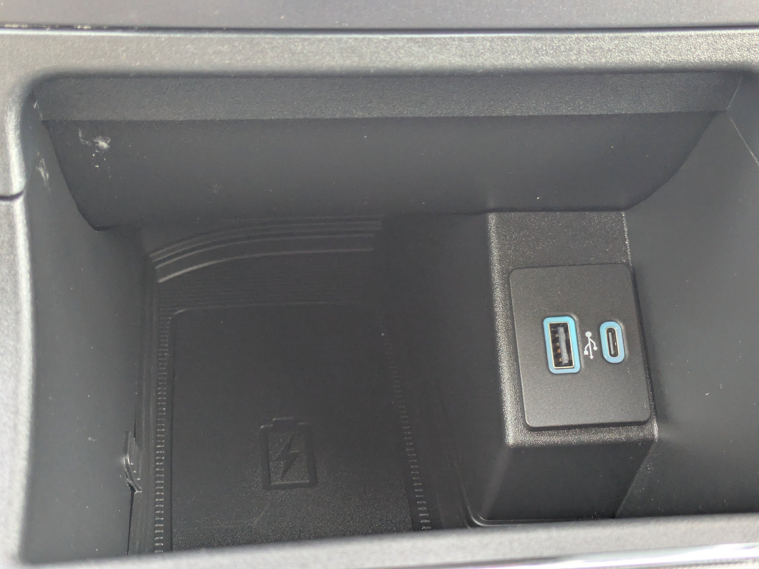 Used 2022 Ford Edge SEL w/ Convenience Package image 24