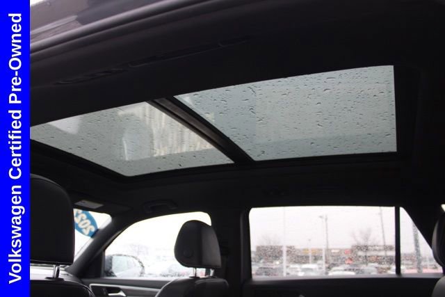 Used 2022 Volkswagen Atlas Cross Sport SE w/ Panoramic Sunroof Package image 29