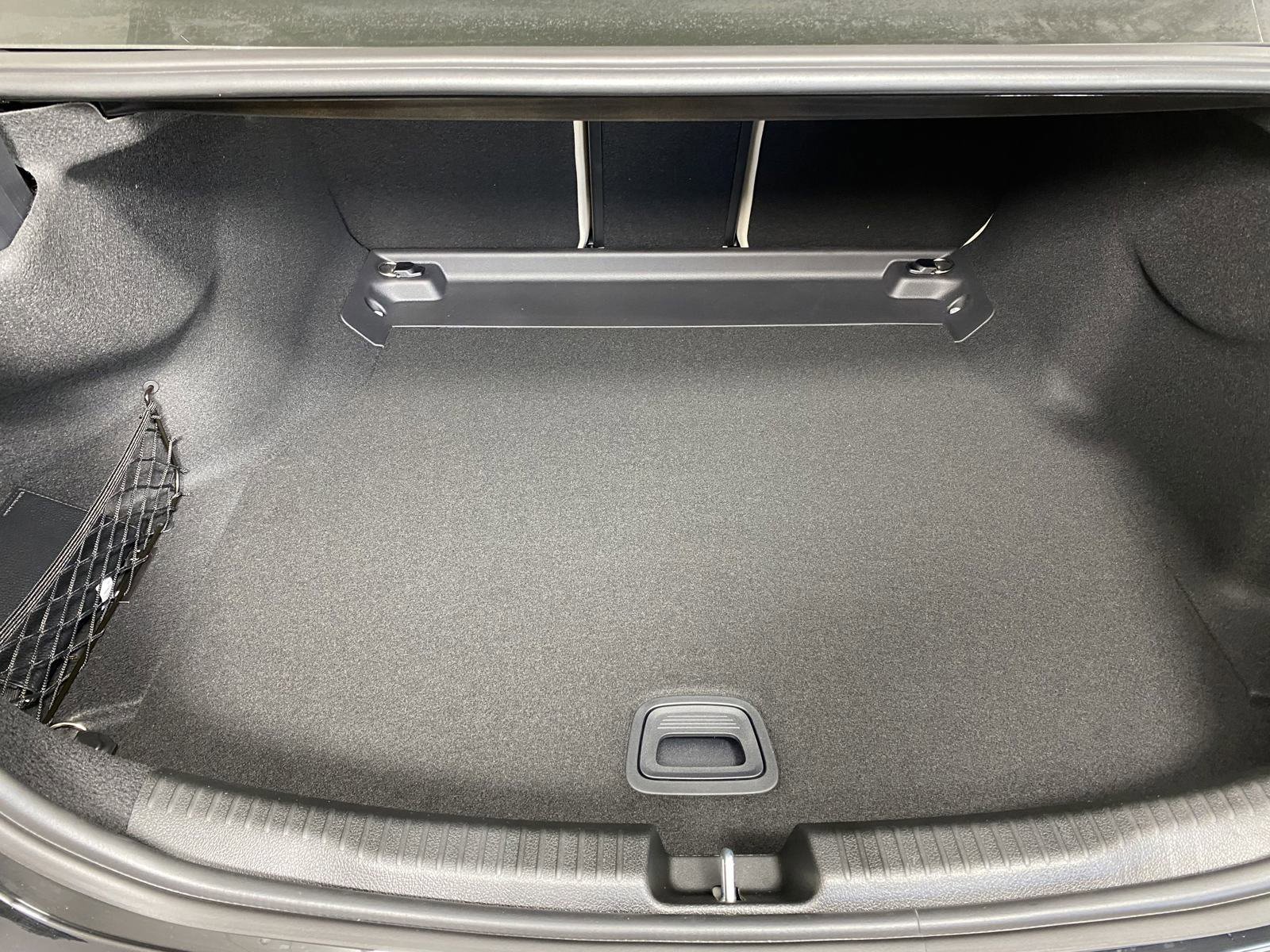 Certified 2025 Mercedes-Benz C 300 4MATIC Sedan image 28