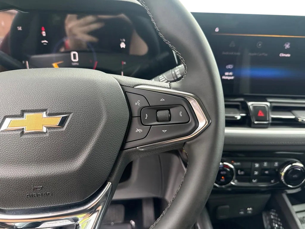 New 2026 Chevrolet TrailBlazer LT w/ Convenience Package FWD image 18