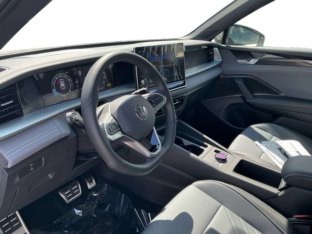 New 2026 Volkswagen Tiguan SE R-Line AWD/4WD image 23