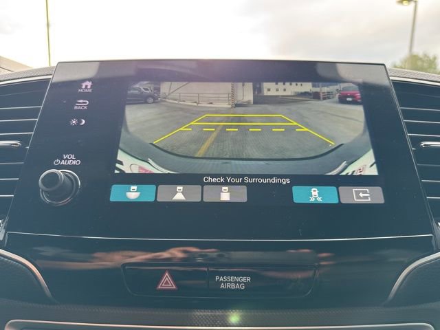 Certified 2025 Honda Passport TrailSport image 17