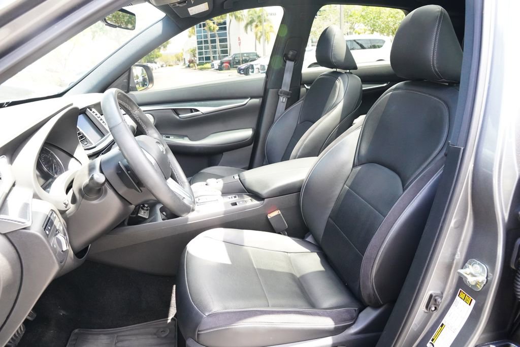 Used 2023 INFINITI QX50 Sport image 15