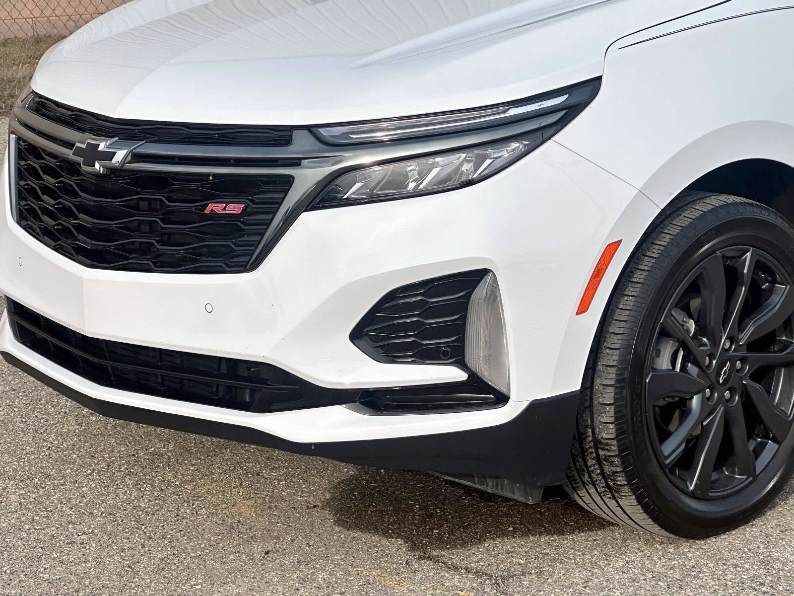 Certified 2023 Chevrolet Equinox RS w/ LPO, Floor Liner Package image 7