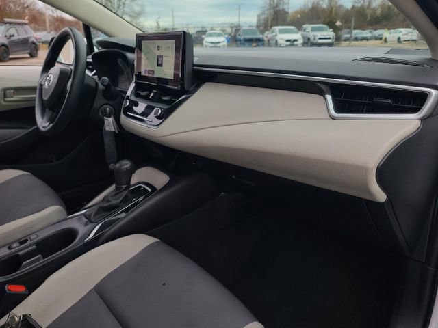 Used 2023 Toyota Corolla LE image 19