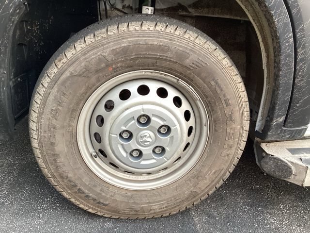 Used 2025 RAM ProMaster 2500 w/ U-Haul Equipment Group FWD image 5