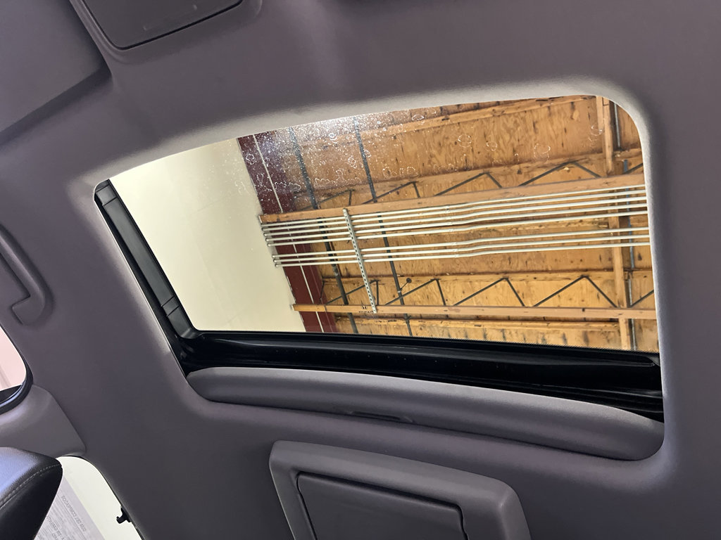 Used 2020 Honda Pilot Touring image 36