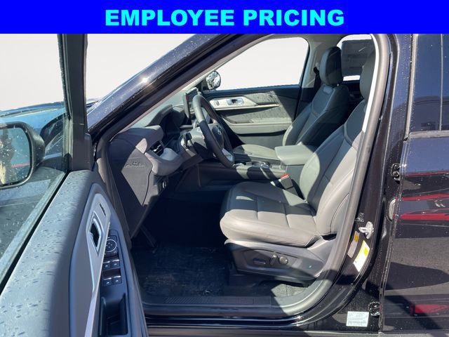 New 2026 Ford Explorer Active AWD/4WD image 9