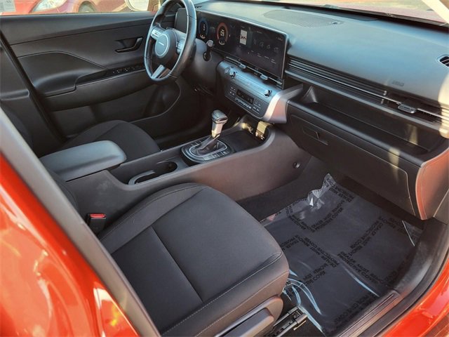 Used 2024 Hyundai Kona SEL image 9